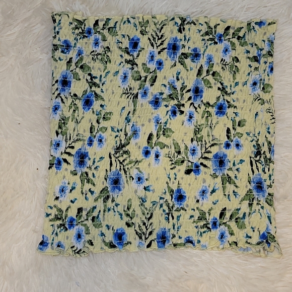 Crop Tops!💝 - Picture 3 of 4